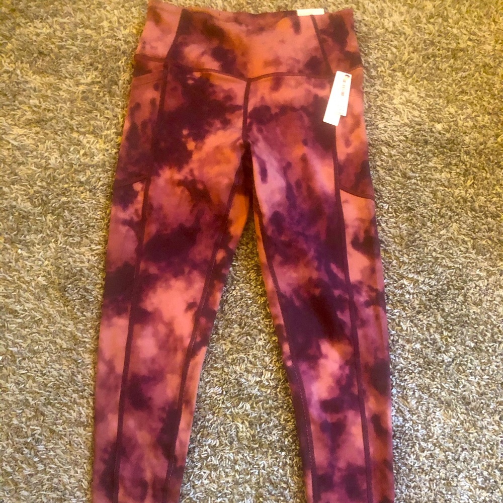 NWT VS Leggings